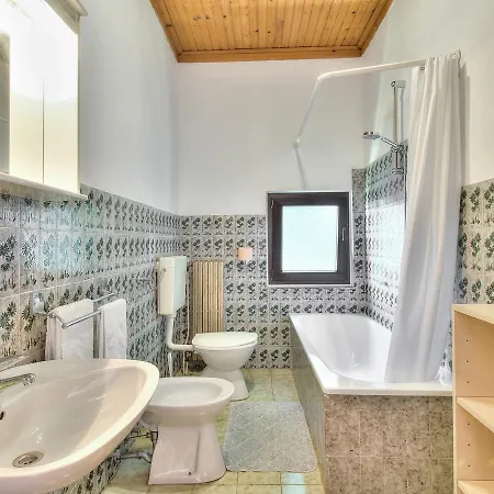 Paradinovic House With 3* Zambratija (Istria)
