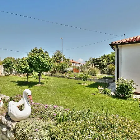 Affittacamere Paradinovic House With Zambratija (Istria)
